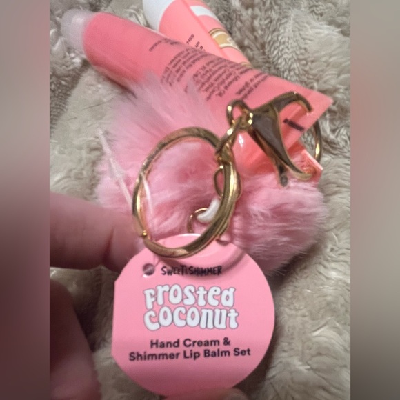 Hello Kitty  Nail File Set/ Lip Balm & Hand Cream Key Chain Bundle - Picture 5 of 7